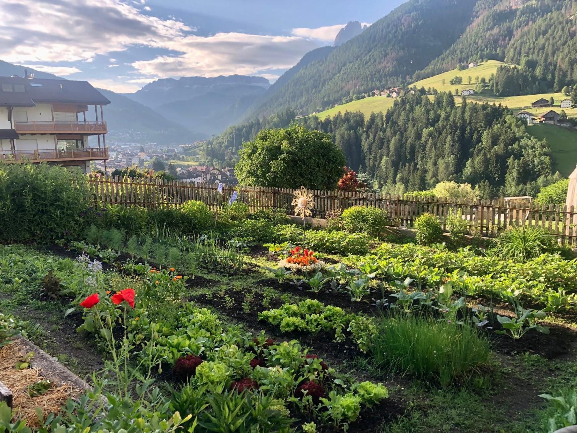 Sule Hof Agriturismo Urtijëi Buitenkant foto