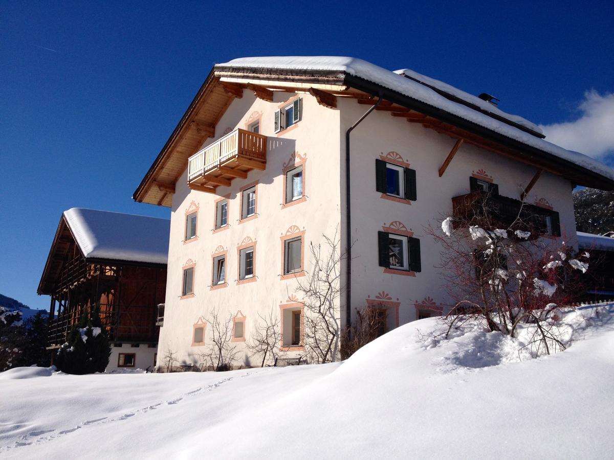 Sule Hof Agriturismo Urtijëi Buitenkant foto
